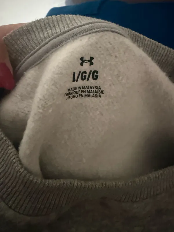 Under Armour Sweatshirt - Image 2
