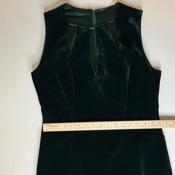 Elie Tahari Green Velvet Sheath‎ Dress Size 8 Holiday Party Christmas Cocktail - Image 10