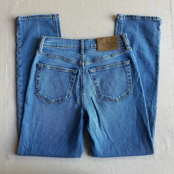 Y2K Calvin Klein Women’s Original Straight Medium Wash Denim Blue Jeans - Image 2