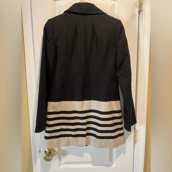 The Limited Women'S Black And Tan Striped Short Trench Coat - Size Xs - Image 2