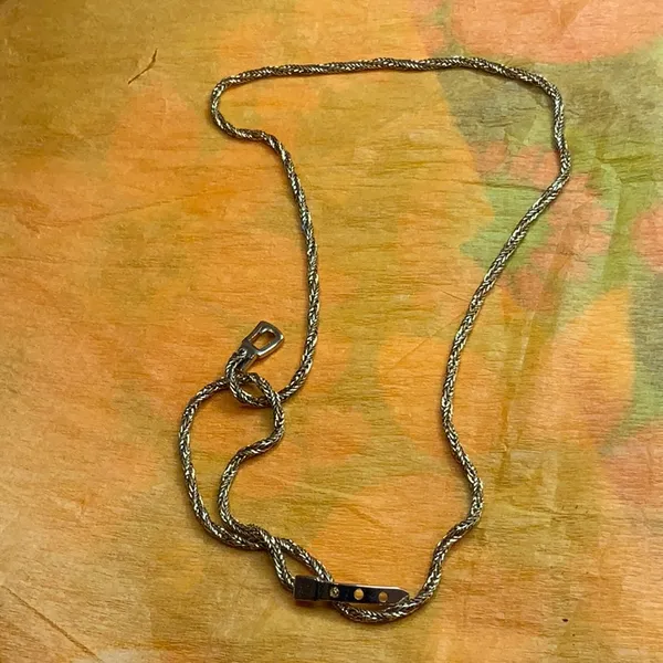 Gold tone belt - Image 3