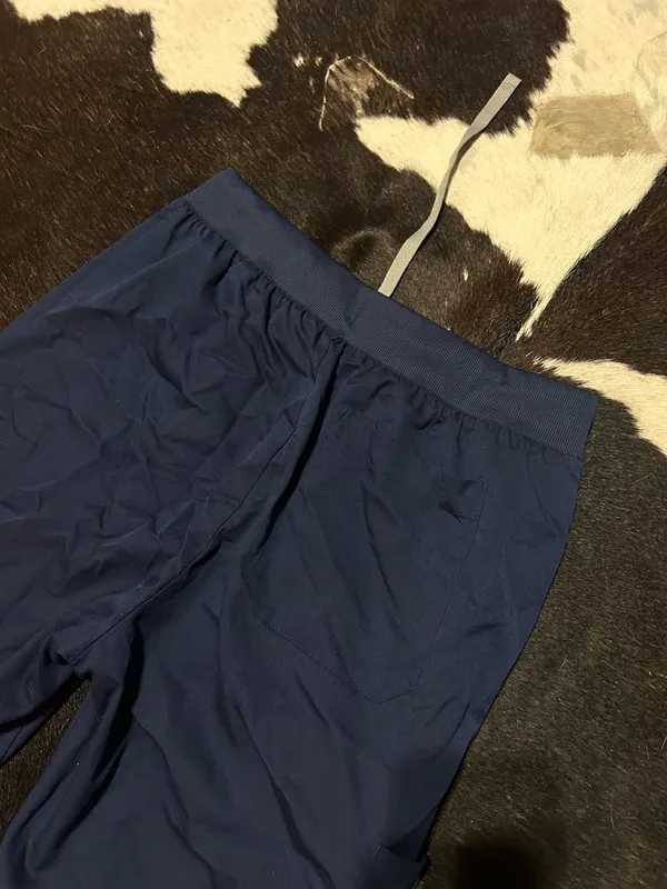 Hanes scrub pants  - Image 4
