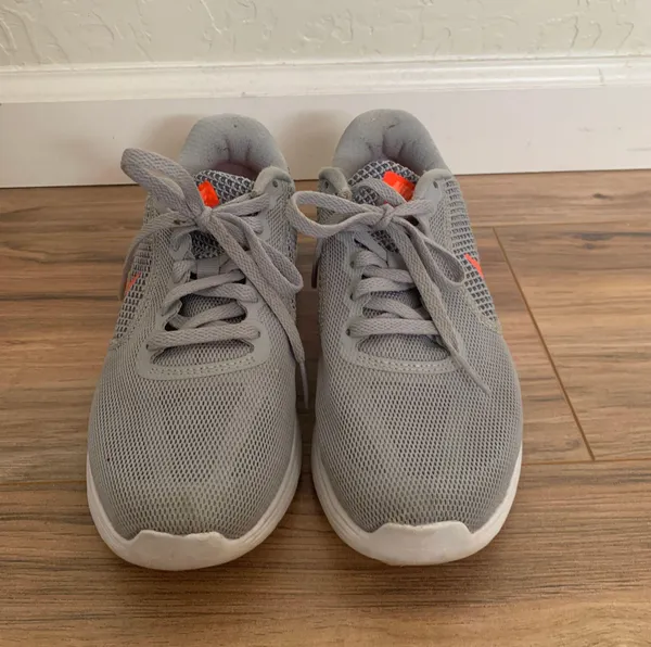 Running Shoes - Image 2