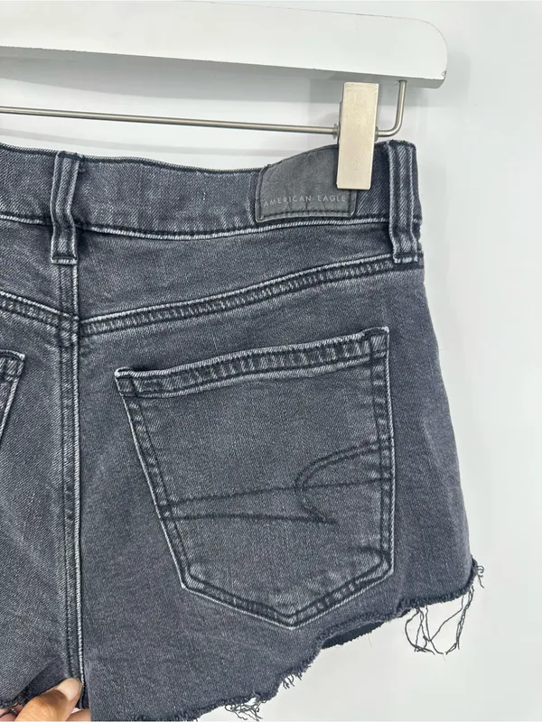 American Eagle Outfitters Black Strigid Stovepipe Shorts Size 00 Distressed - Image 5
