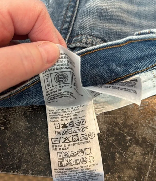 Levis Light Wash Orange Tab Rolled Cuff Jean Shorts 25x2" Size 26 - Image 5