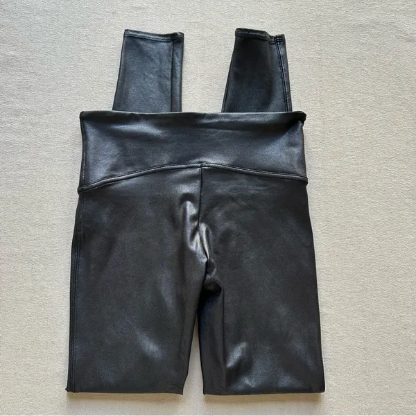 Spanx SPANXshape Faux Leather Shiny Black Leggings - Image 5