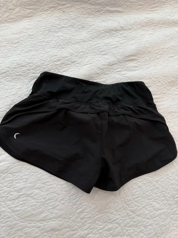 Zyia Active Shorts - Image 3