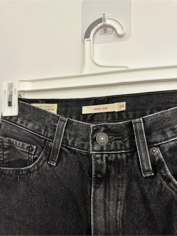 Levi’s Baggy Dad Jeans in Boot Barn (washed black) 24 - Image 5