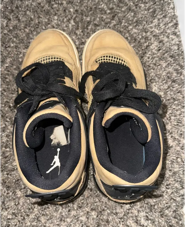 2019 Woman’s Air Jordan 4 Retro 'Mushroom' - Image 6