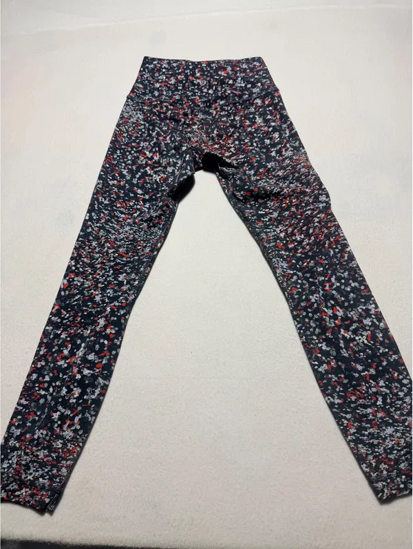 Lululemon Women's Size 4 Floral Print Leggings - Image 4