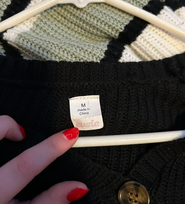 black sweater Size M - Image 3