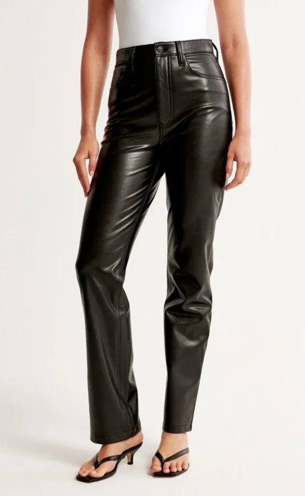 Abercrombie & Fitch Vegan Leather 90s Straight Pant Curve Love - Black - 24/00 - Image 3