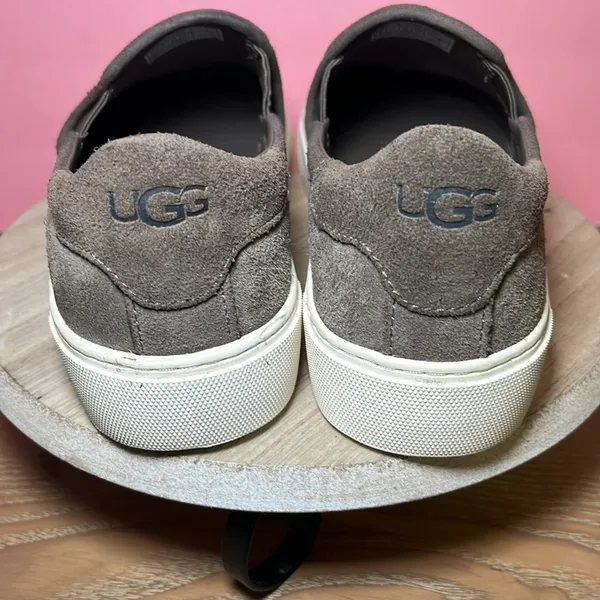 UGG Jass Brown Suede Loafers Women's 6 Slip On‎ Casual Comfy Neutral Clean Girl - Image 6