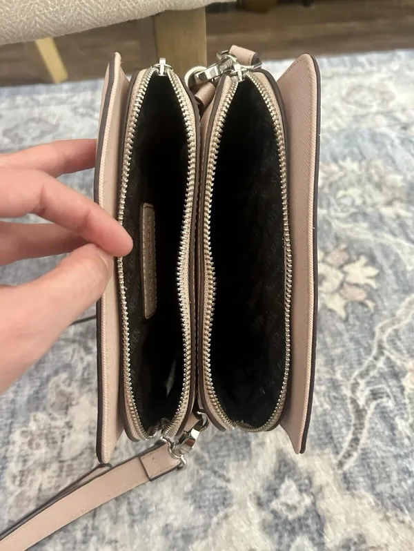 Steve Madden Pale Pink Women’s Crossbody Handbag W/Adjustable Strap - Image 9