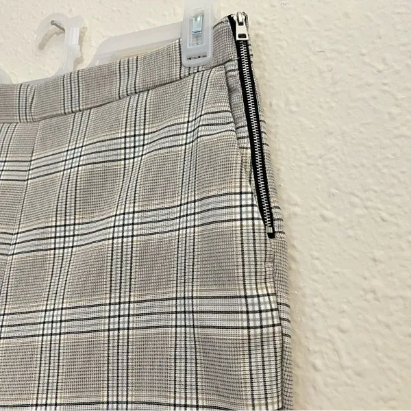 Zara Plaid Ankle Pants in Gray Size Large - Image 4