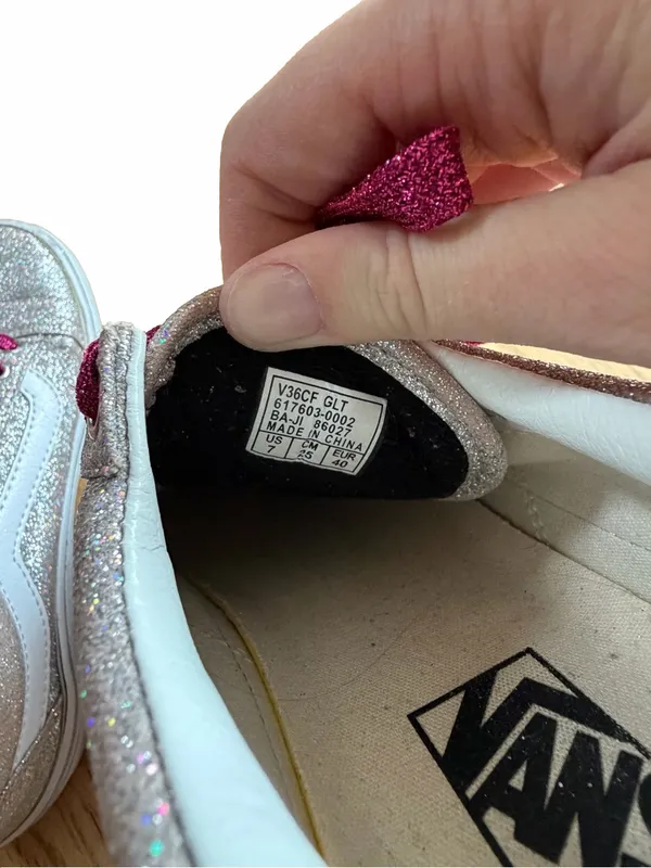 Vans Sparkly Low-Top Sneakers with Burgundy Laces - Image 7