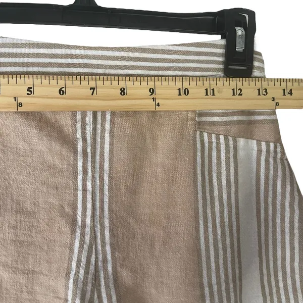 BCBGMAXAZRIA Women's Size 0 White Tan Linen Shorts‎ - Image 5