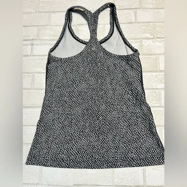 Lululemon Athletica Tank Top - Image 2