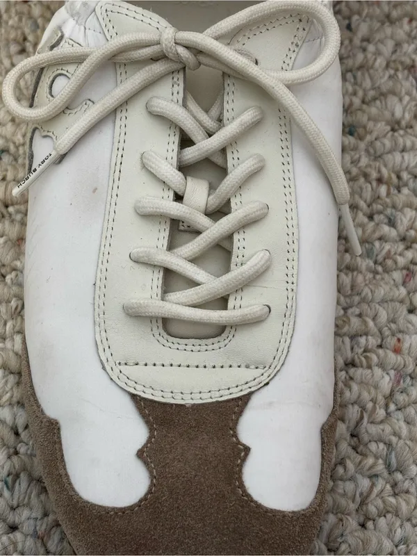 Tory Burch Leather Tory Logo Sneakers Low Tops White Ivory Cerbiatto size 10.5 - Image 5