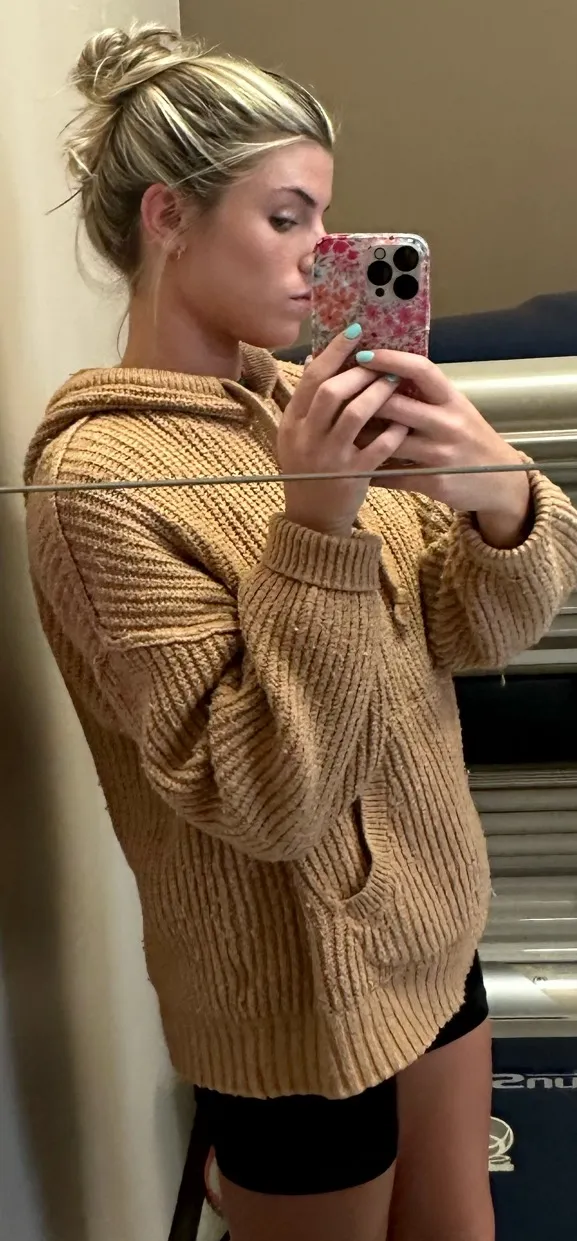 American Eagle Sweater Knit - Image 3