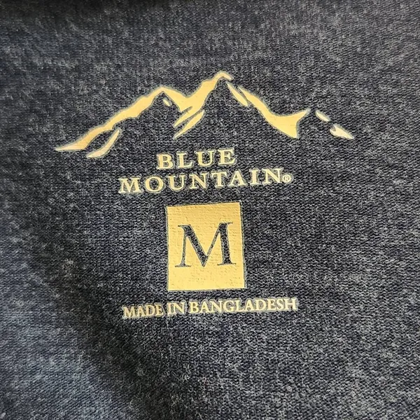 Blue Mountain Navy Short Sleeve V-Neck T-Shirt Size Medium - Image 6
