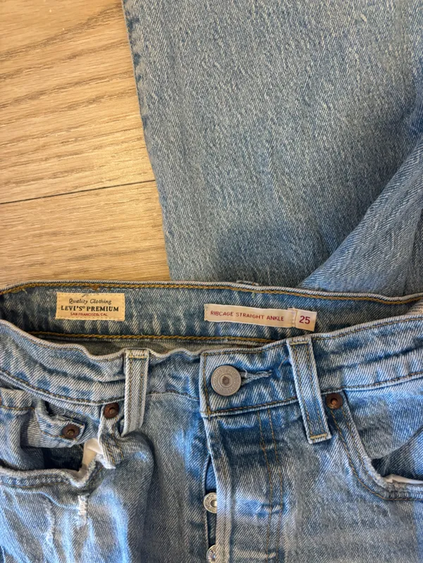 Levi’s Premium Ribcage Straight Ankle Blue Women's Distressed High-Rise Jeans - Image 2