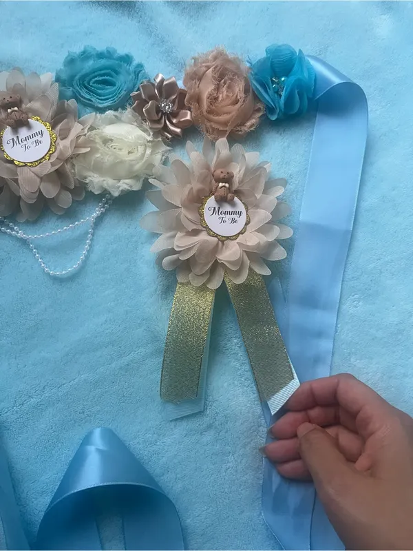 Floral Maternity Sash Belt and brooch in Blue, Cream & Tan - Image 4
