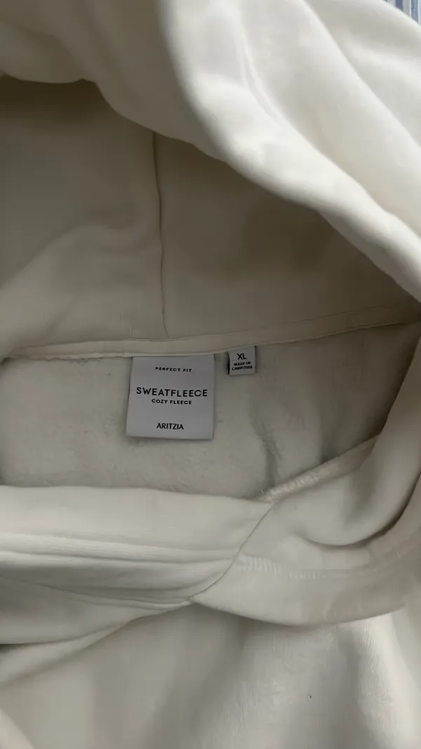 White Aritzia Sweatfleece Hoodie  - Image 3