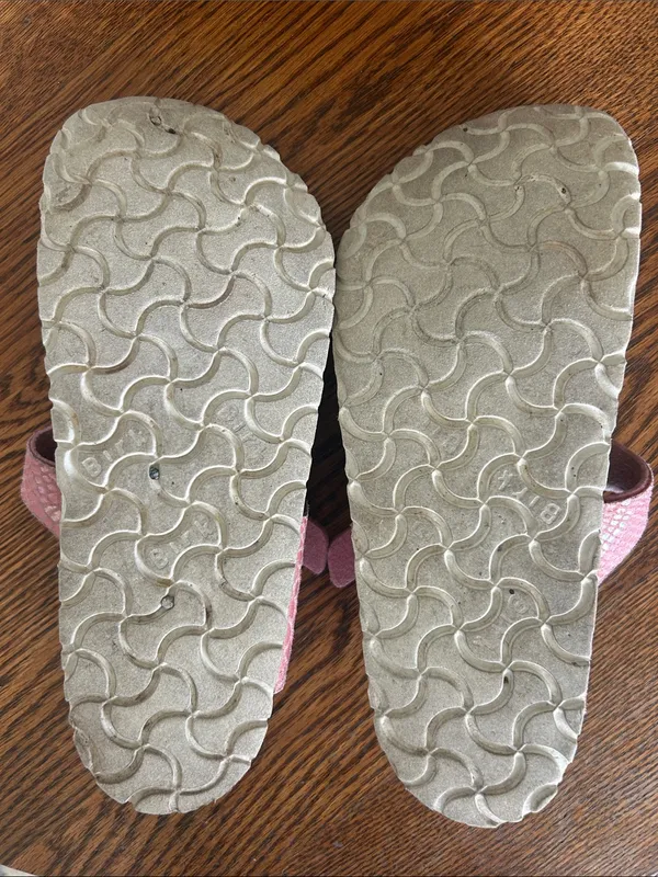Birkenstock Pink Textured Gizeh Thong Sandals - Image 2