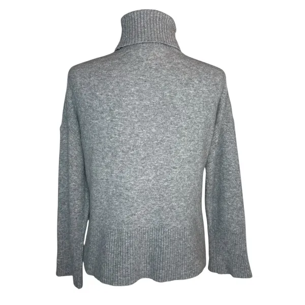 J. Crew Turtleneck Sweater in Supersoft Yarn Size XS‎ Gray Wool Alpaca Classic - Image 6