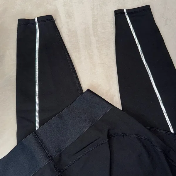 NWT Old Navy Active Go-Warm Leggings - Image 9