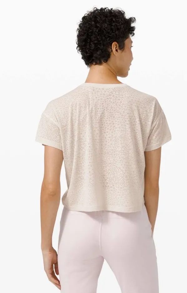 Lululemon Cates Tee *Veil Dune 6 - Image 9