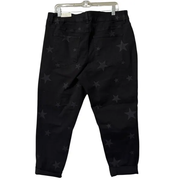 Maurices Women Size 18 Crop Pants Black Comfort Star‎ Design Preppy Holiday NWT - Image 2