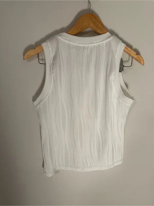 Commense Solid Wavy Textured Tank Top white large - Image 5
