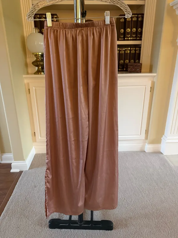 Champagne wide-leg satin pants - Image 4