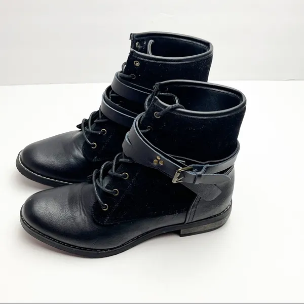 SHOE DAZZLE Alina Black Lace Up Wrap Buckle Combat Style Boots 7.5 Bikercore - Image 6