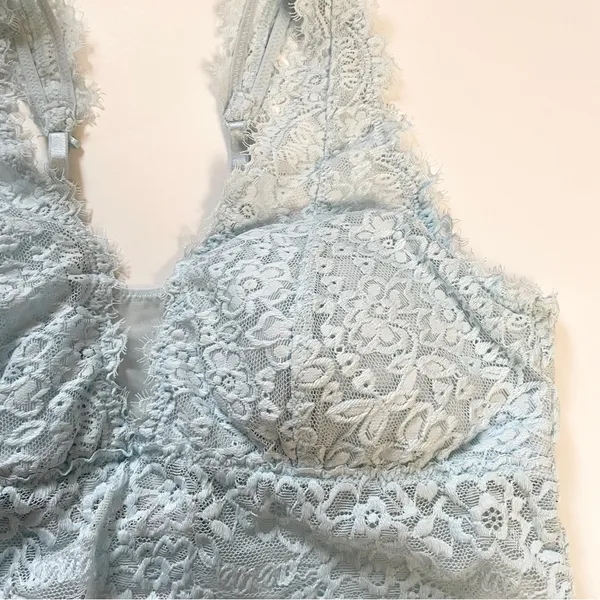 Aerie Eyelash Lace Plunge Bralette‎ Women’s size Medium - Image 2