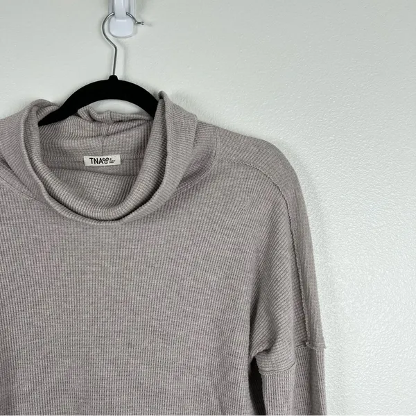 Aritzia TNA‎ Thermal Cowl Neck Tee Gray Sz S - Image 6