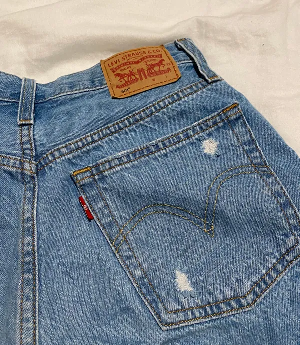 Levi's 501 Shorts - Image 4