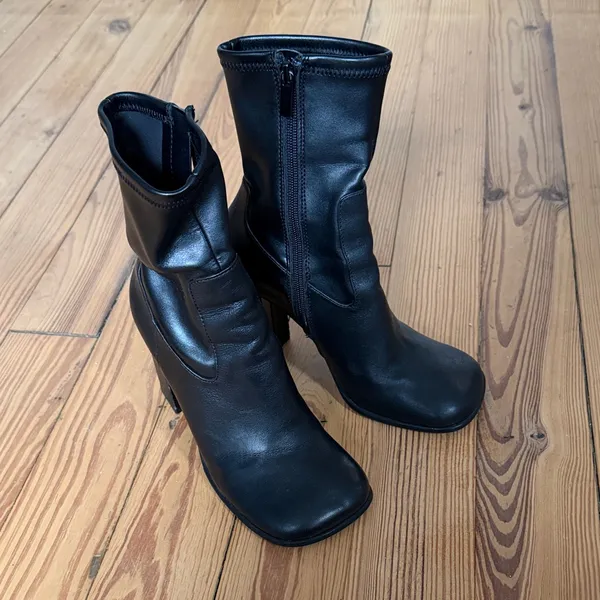 Mango MNG Black Leather Women's Square Toe Boots Heels / Size EU 36 - Image 2