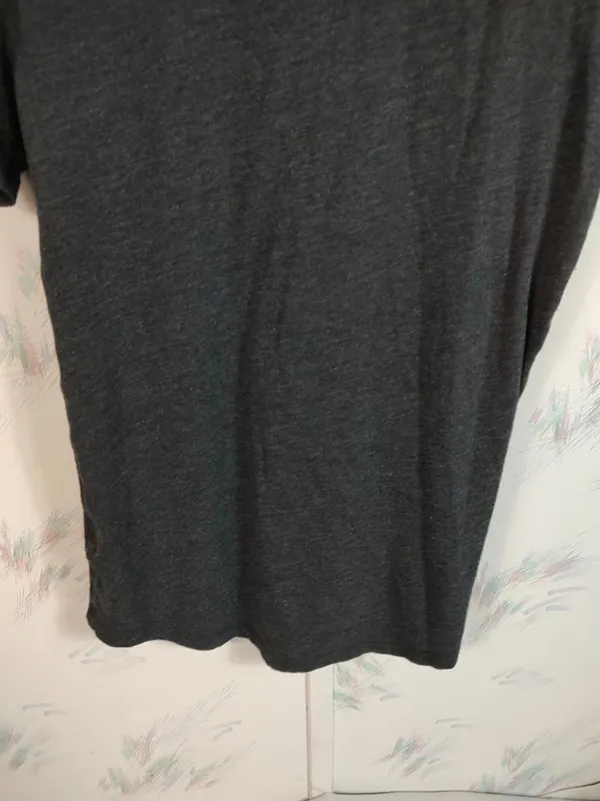 Aeropostale Y2K Gray Tee - Image 9