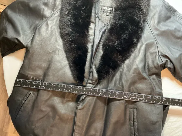 Pelle New York-Milano Goth Black Genuine Leather Trench Coat with Faux Fur Collar - Image 10