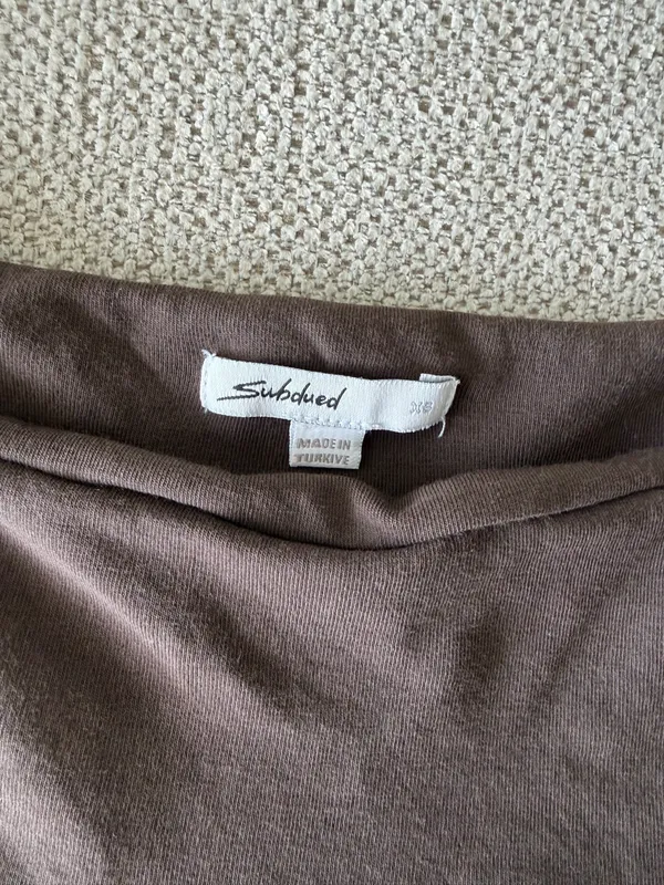 Subdued Tank - Image 2
