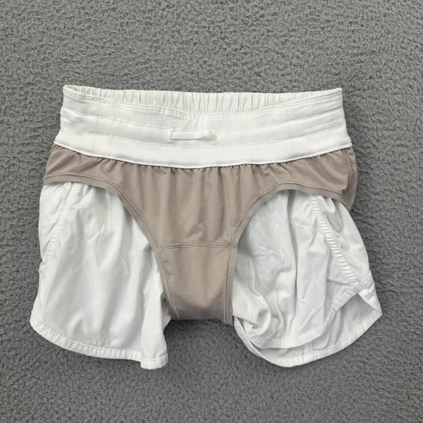 Lululemon Tracker Shorts Low Rise 4" White Athletic Athleisure Women's 6 - Image 3