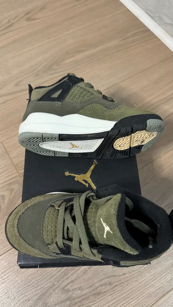 Air Jordan Retro 4 SE - Image 4