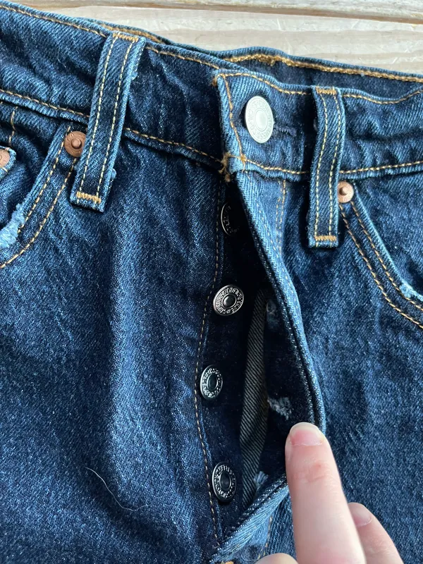 Levi's premium denim 27 W 28 L - Image 2