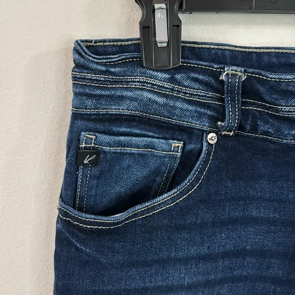 KanCan for Maurices high rise double exposed button distressed crop jeans sz 32 - Image 7
