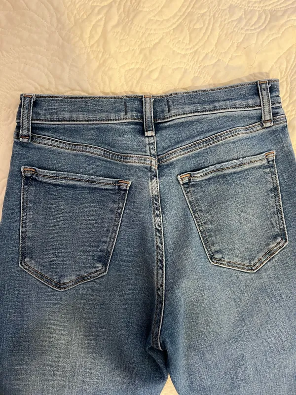 Abercrombie and Fitch super skinny high rise jeans - Image 4