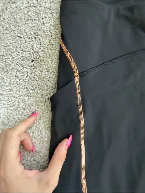 Lululemon x Barry’s Power Thru Leggings - Image 4