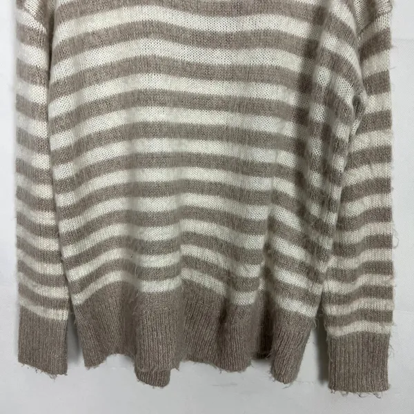American Eagle Jegging Fit Striped Fuzzy Striped Sweater Size Small Oversized - Image 10